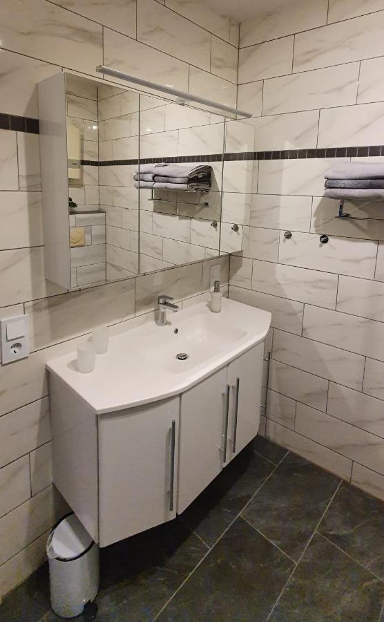 Ferienwohnung Goethe 베른카슈텔쿠에스 외부 사진