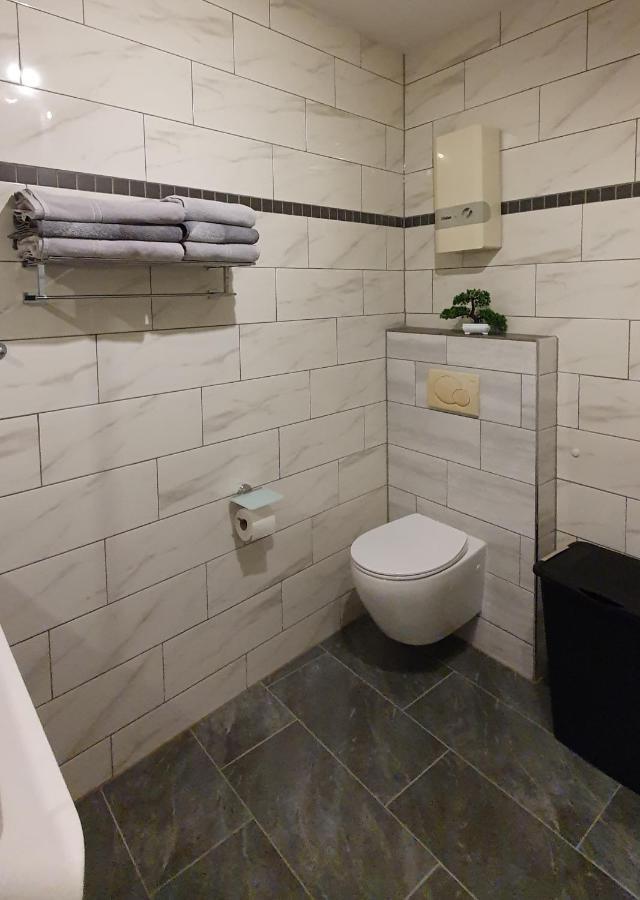 Ferienwohnung Goethe 베른카슈텔쿠에스 외부 사진