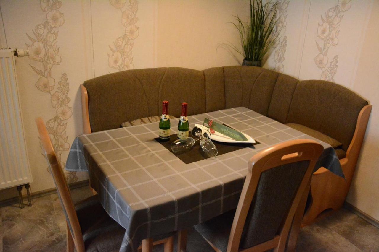 Ferienwohnung Goethe 베른카슈텔쿠에스 외부 사진